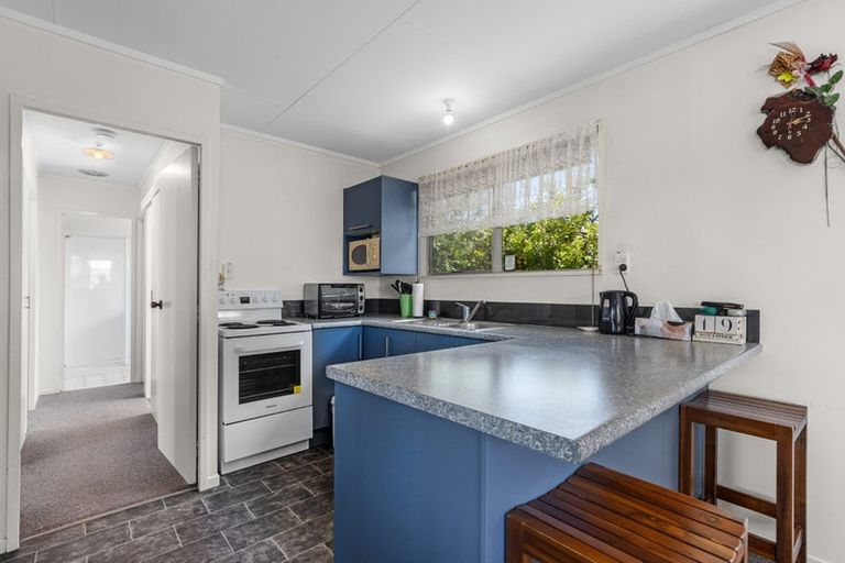 Photo of property in 38 Queen Road, Bellevue, Tauranga, 3110