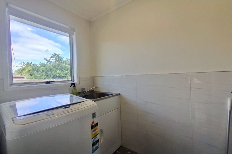 Photo of property in 2/19 Charntay Avenue, Clover Park, Auckland, 2019