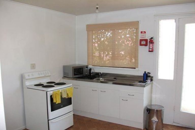 Photo of property in 1/38 Kilmarnock Street, Riccarton, Christchurch, 8011