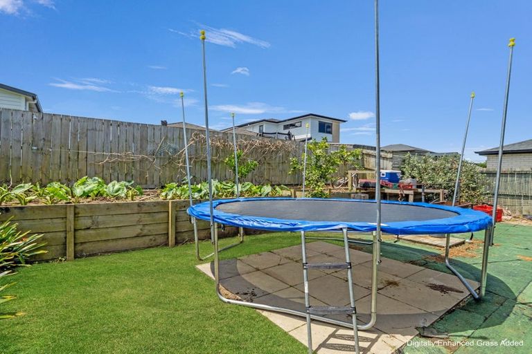Photo of property in 48 Adams Road South, Pukekohe, 2120