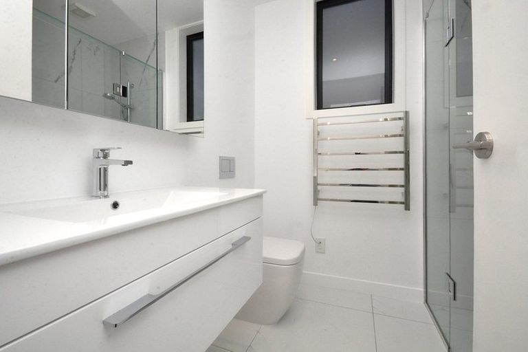 Photo of property in 2/445 Hibiscus Coast Highway, Orewa, 0931