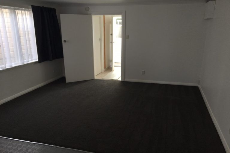 Photo of property in 55 Endeavour Street, Lyall Bay, Wellington, 6022