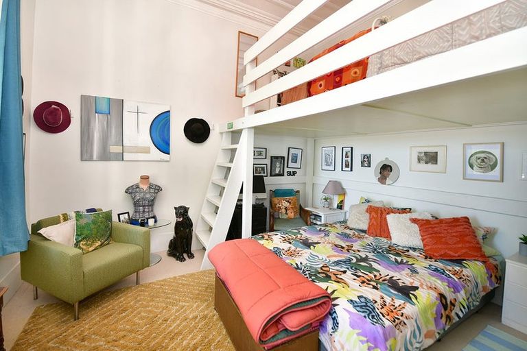 Photo of property in 2b Mcleod Street, Helensville, 0800