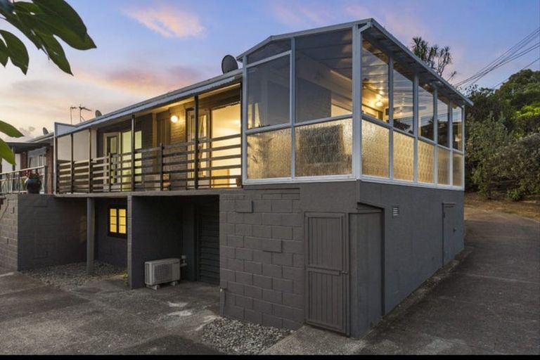 Photo of property in 1/420 Beach Road, Mairangi Bay, Auckland, 0630