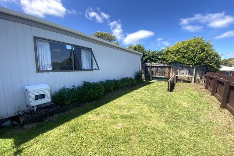 Photo of property in 11b Brierley Place, Marfell, New Plymouth, 4310