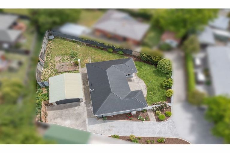 Photo of property in 16b Opal Place, Casebrook, Christchurch, 8051
