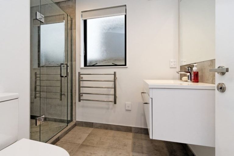 Photo of property in 19 Settlers Avenue, Hobsonville, Auckland, 0618