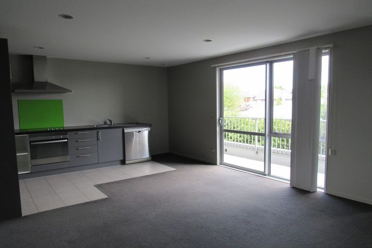 Photo of property in 172c Edgeware Road, Edgeware, Christchurch, 8013
