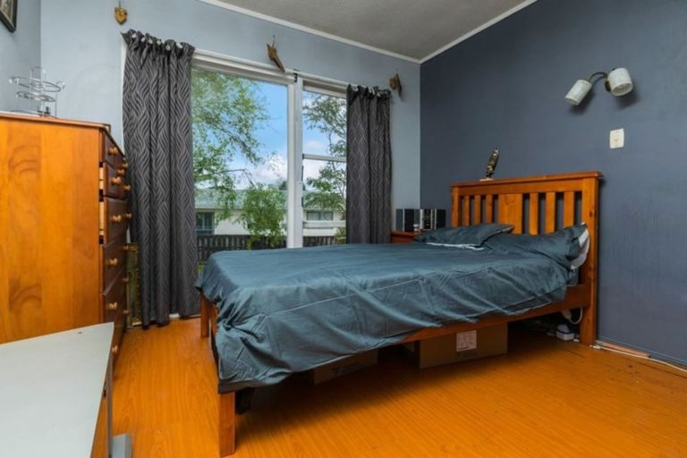 Photo of property in 5 Burndale Terrace, Manurewa, Auckland, 2102