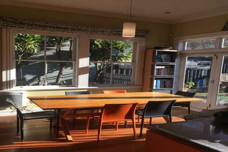 Photo of property in 44 Aro Street, Aro Valley, Wellington, 6021