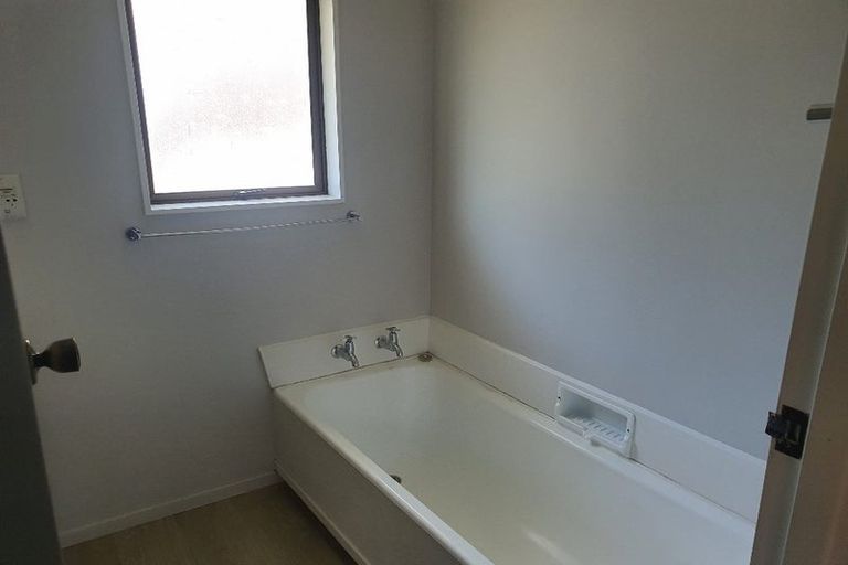 Photo of property in 27 Elliott Street, Taradale, Napier, 4112