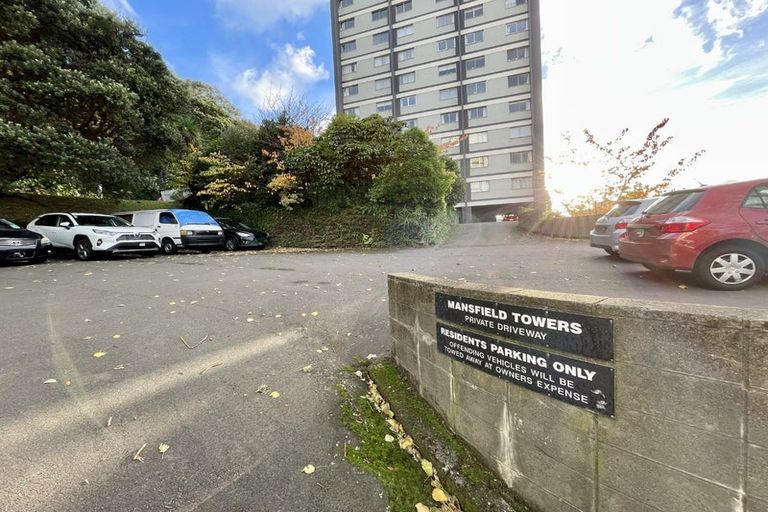 Photo of property in Mansfield Towers, 1 Grant Road, Thorndon, Wellington, 6011
