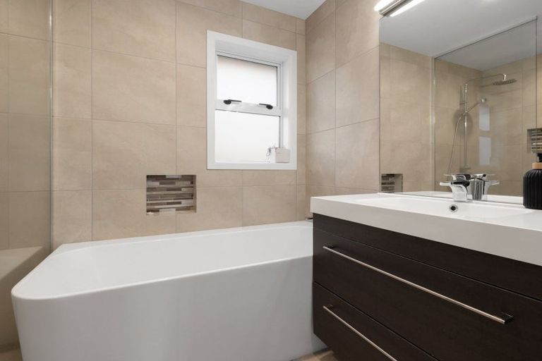 Photo of property in 11 Vine Street, Hillcrest, Hamilton, 3216