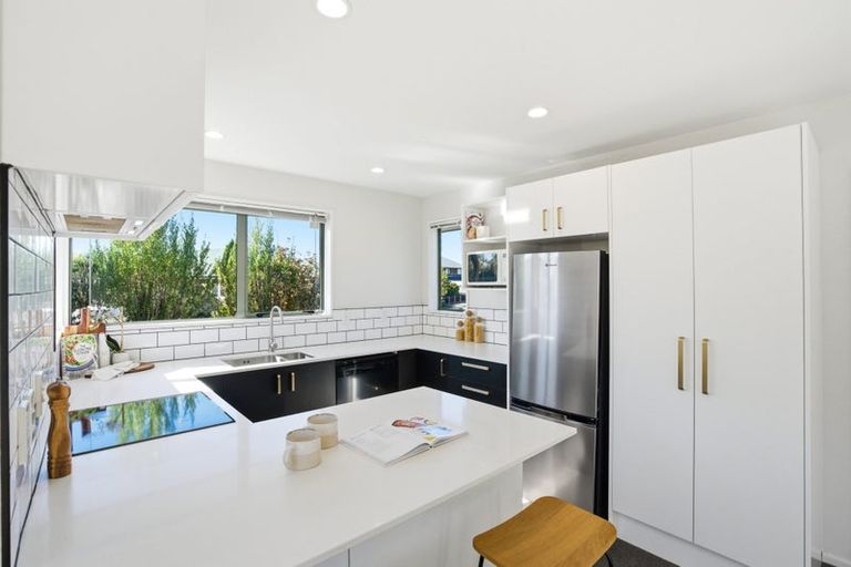 Photo of property in 51 Parade Court, Addington, Christchurch, 8024