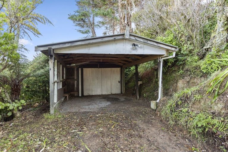 Photo of property in 25 Singers Road, Korokoro, Lower Hutt, 5012