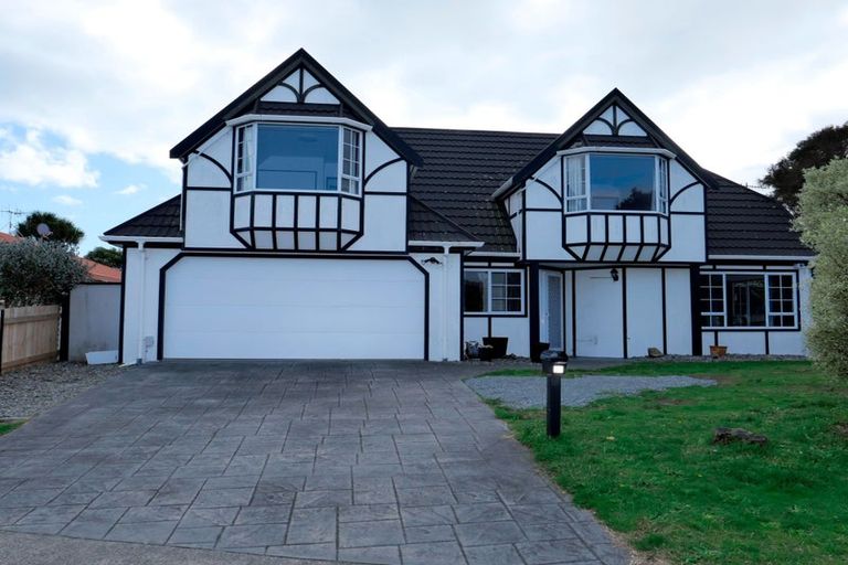 Photo of property in 27 College Drive, Paraparaumu, 5032