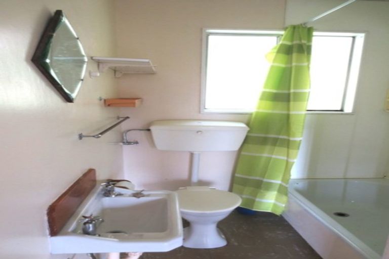 Photo of property in 132u2 Curtis Street, Northland, Wellington, 6012