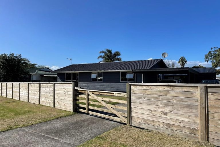 Photo of property in 45 Kaiwaka Road, Waiuku, 2123