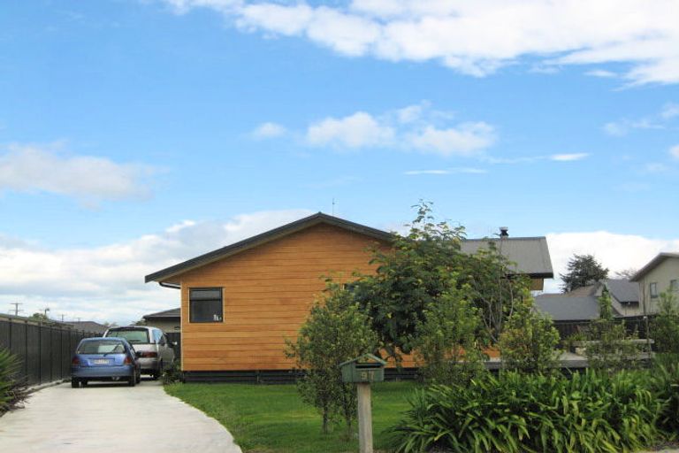Photo of property in 97 Ferry Road, Clive, 4102
