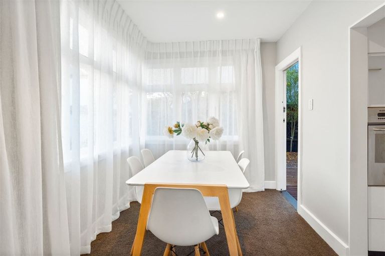 Photo of property in 51 Gresford Street, Edgeware, Christchurch, 8013