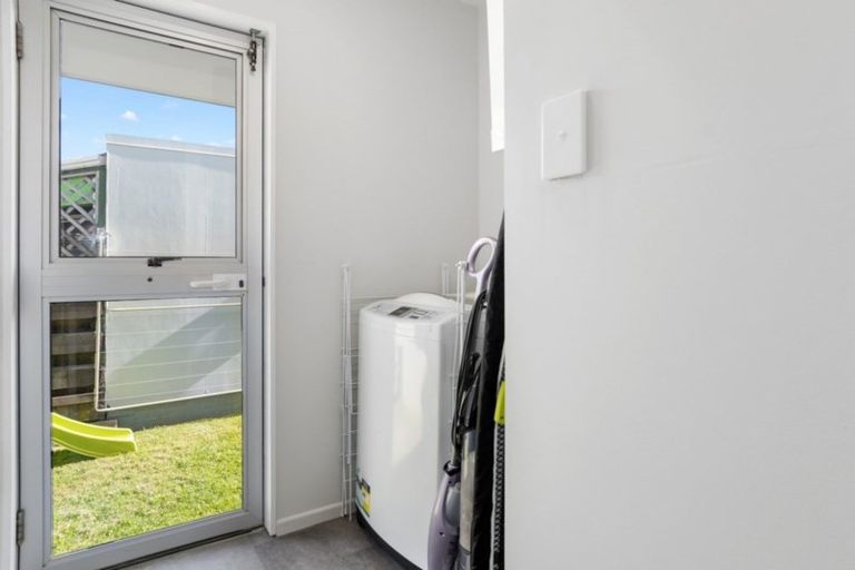 Photo of property in 36a Kaitemako Road, Welcome Bay, Tauranga, 3112