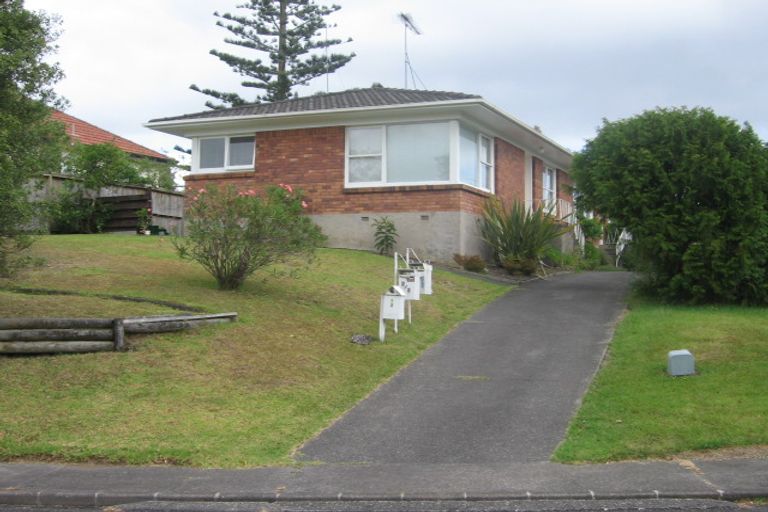 Photo of property in 1/2 Margaret Place, Milford, Auckland, 0620