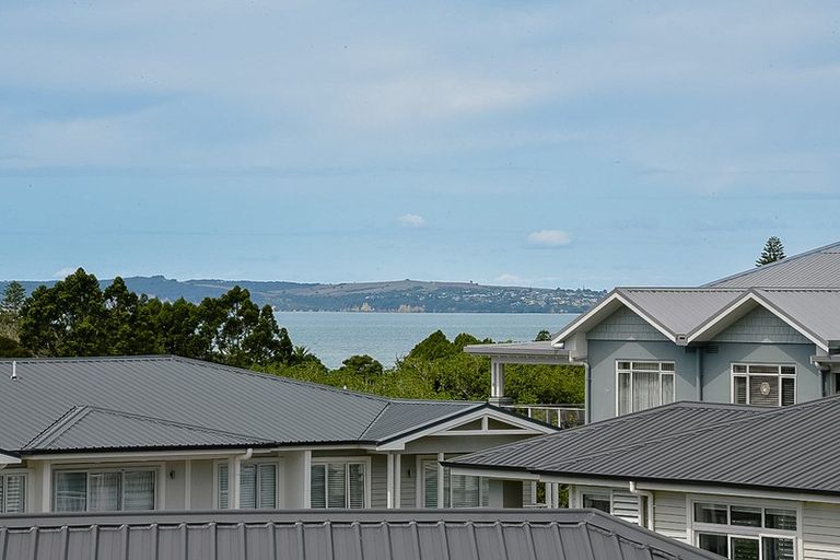 Photo of property in 61 Landmark Terrace, Orewa, 0931