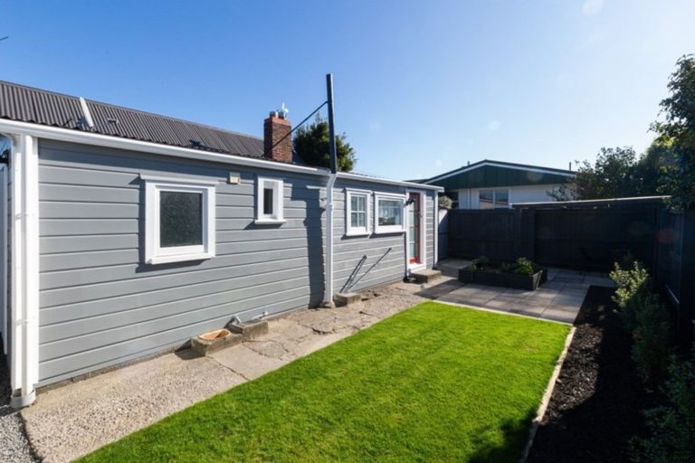 Photo of property in 11 Seymour Street, Hornby, Christchurch, 8042