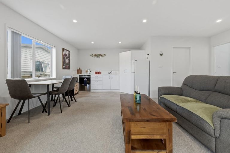 Photo of property in 11 Kamahi Crescent, Papamoa Beach, Papamoa, 3118