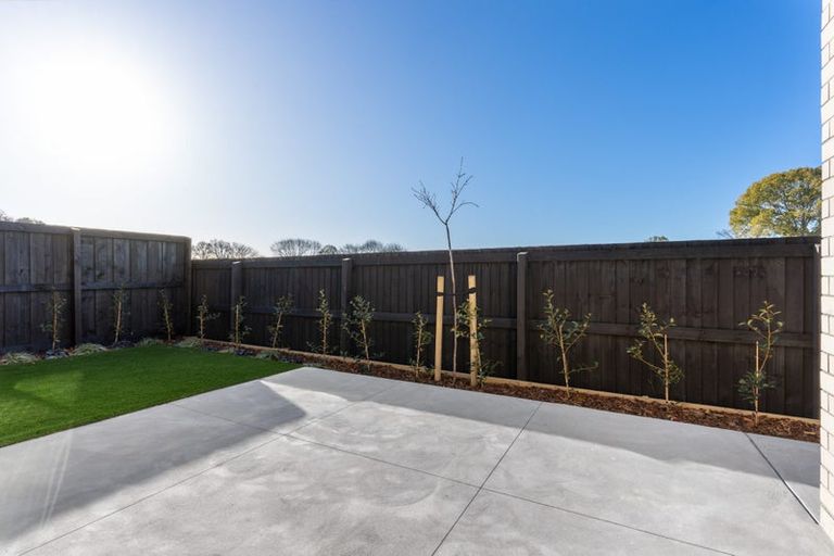 Photo of property in 2/38 Vagues Road, Northcote, Christchurch, 8052