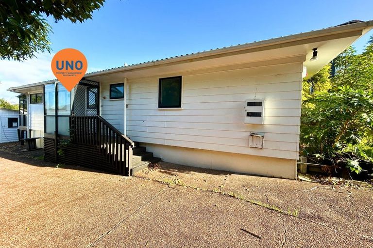 Photo of property in 17 Tomintoul Place, Highland Park, Auckland, 2010