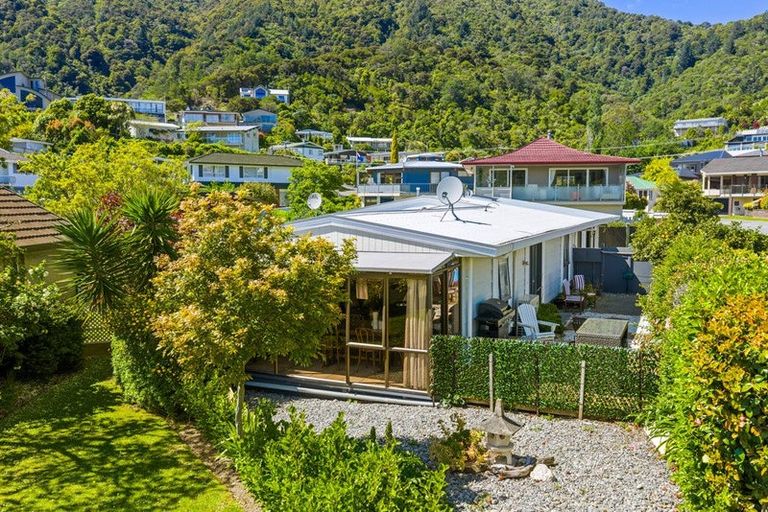 Photo of property in 2b Seaview Crescent, Picton, 7220