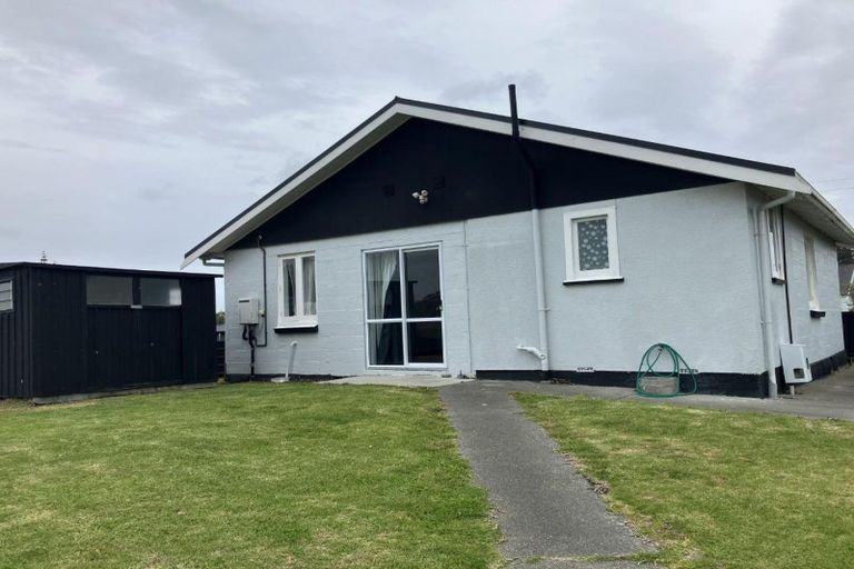 Photo of property in 160 Cornfoot Street, Castlecliff, Whanganui, 4501