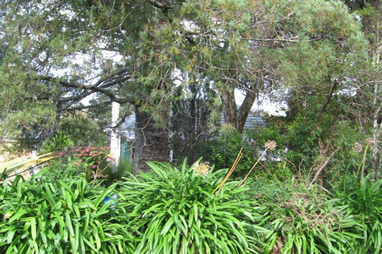 Photo of property in 6 Grovelands Way, Titirangi, Auckland, 0604