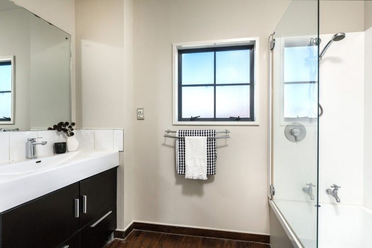 Photo of property in 93 Charles Street, Blenheim, 7201