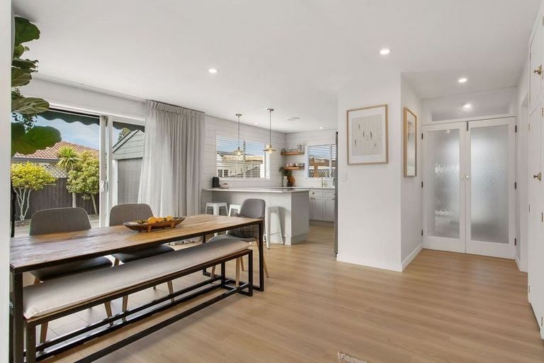 Photo of property in 9b Lydbury Place, Parklands, Christchurch, 8083