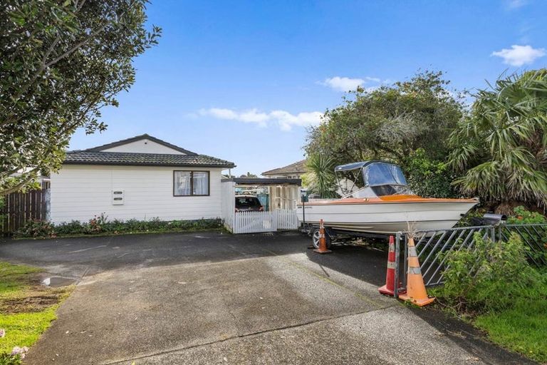 Photo of property in 2/331 Weymouth Road, Weymouth, Auckland, 2103