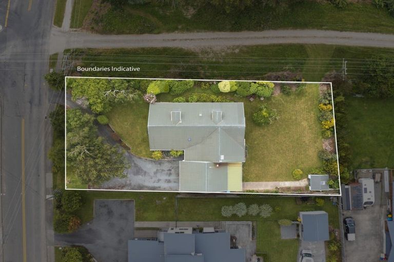 Photo of property in 120 Kawiu Road, Levin, 5510