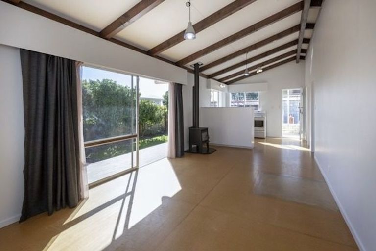 Photo of property in 56 Toi Street, Otaki Beach, Otaki, 5512