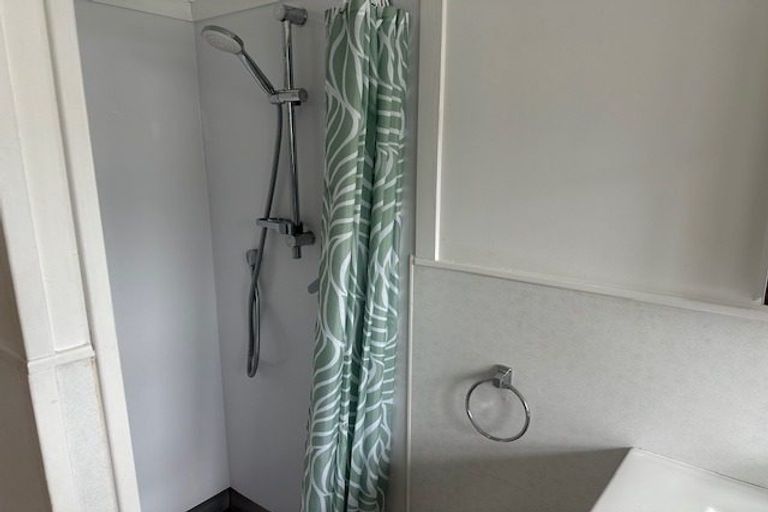 Photo of property in 1/48 Richards Avenue, Forrest Hill, Auckland, 0620