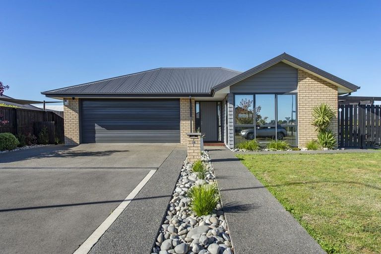 Photo of property in 28 Philippa Drive, Rolleston, 7615