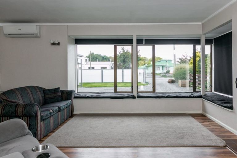 Photo of property in 48 Meeanee Road, Taradale, Napier, 4112