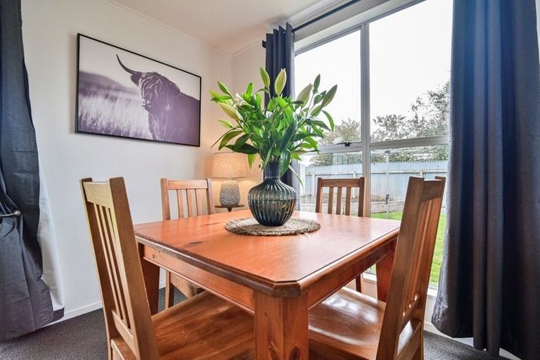 Photo of property in 8b Walton Way, Flaxmere, Hastings, 4120