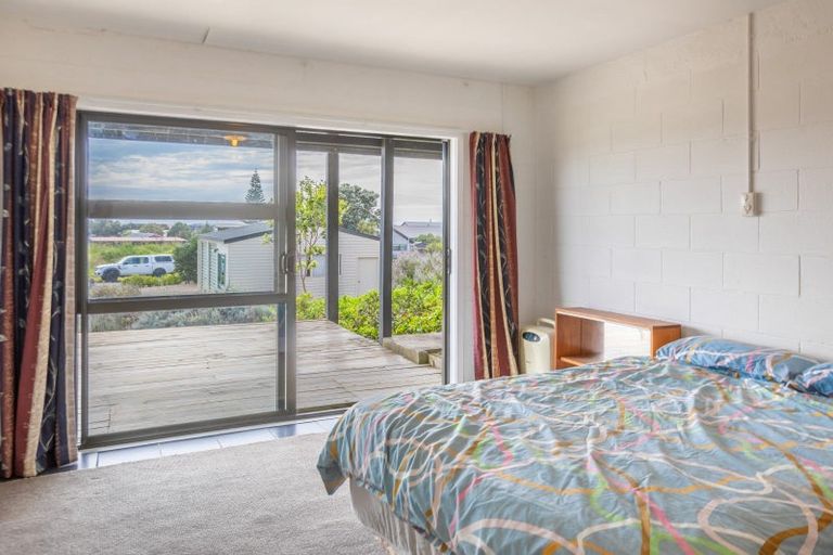 Photo of property in 12 Beach Road, Porangahau, 4293