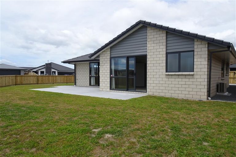 Photo of property in 6 Piata Street, Papamoa Beach, Papamoa, 3118