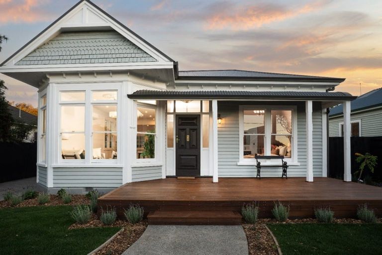 Photo of property in 64 Corson Avenue, Beckenham, Christchurch, 8023