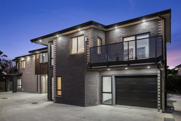 Photo of property in 12c Hill Crescent, New Lynn, Auckland, 0600