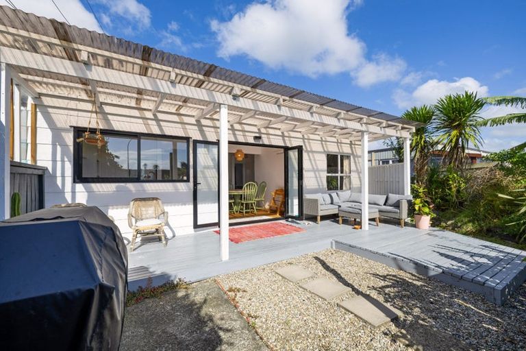 Photo of property in 70 Wainui Road, Raglan, 3225