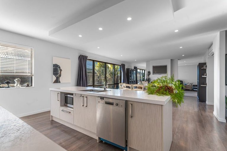 Photo of property in 19 Wakeman Way, Kaiapoi, 7630
