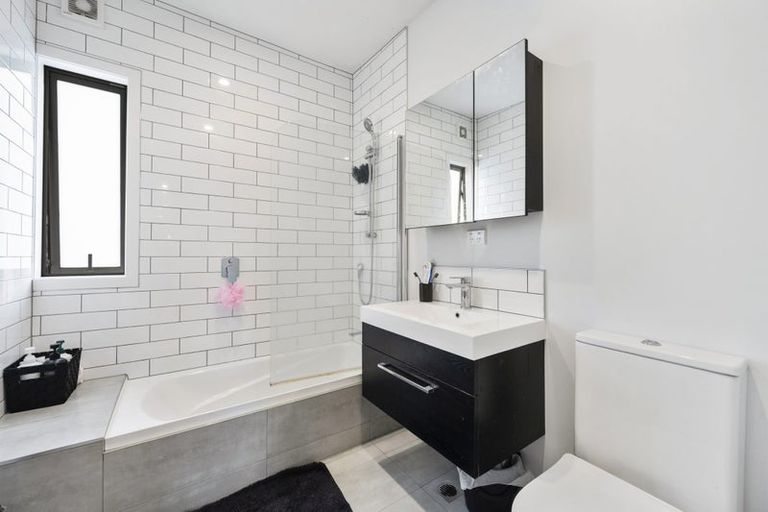 Photo of property in 15/30u Monowai Road, Johnsonville, Wellington, 6037
